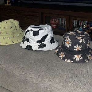 3 Women’s Bucket Hat Set